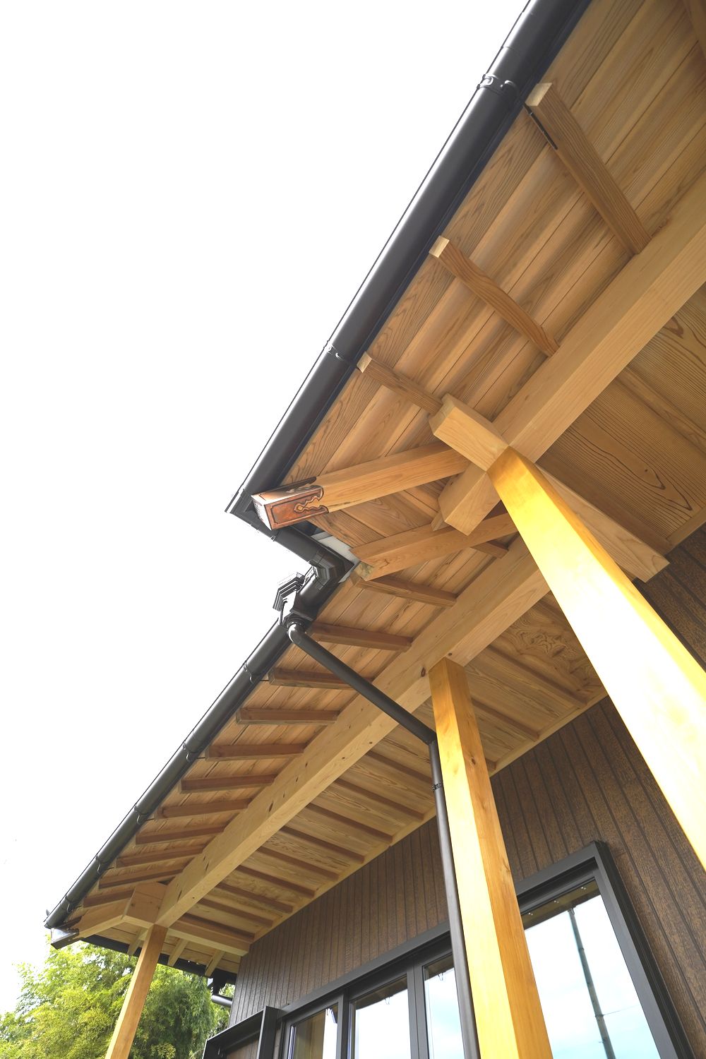 新築の屋根